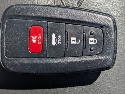 Used 2020 Toyota Corolla SE w/ SE Premium Package image 33