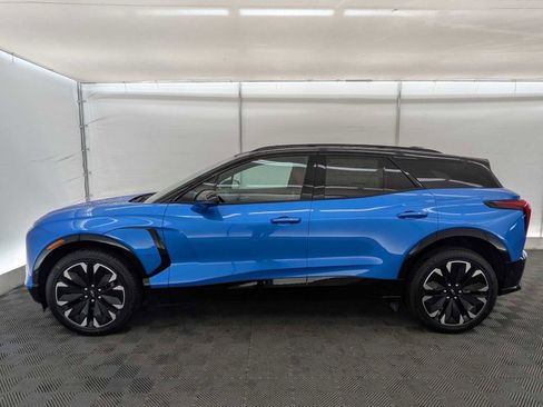 New 2026 Chevrolet Blazer EV RS image 3