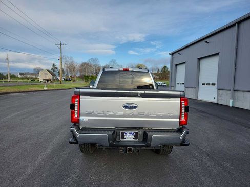 Used 2023 Ford F350 Lariat w/ FX4 Off-Road Package image 17
