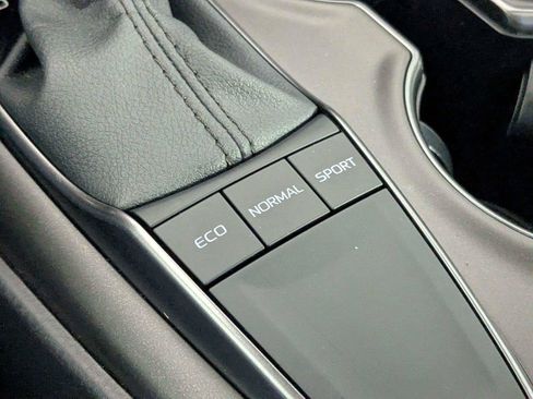 Used 2024 Toyota Camry SE FWD image 26