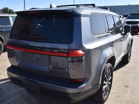 Used 2024 Lexus GX 550 image 8