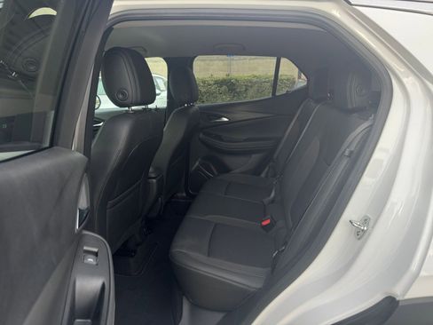 Used 2025 Buick Encore GX Preferred image 24