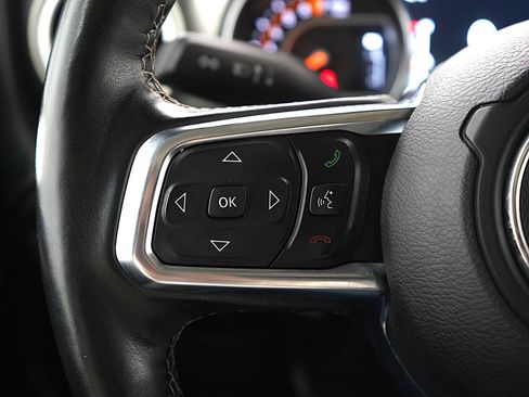 Used 2018 Jeep Wrangler Unlimited Sahara w/ Cold Weather Group image 25