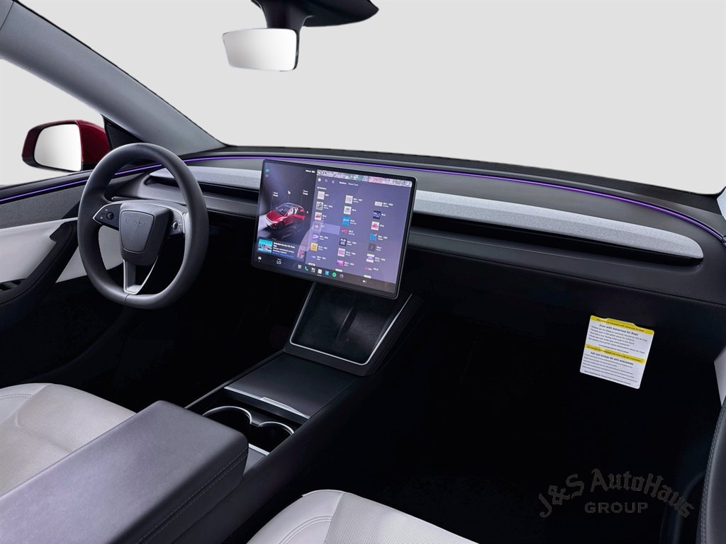Used 2026 Tesla Model Y 2WD image 31