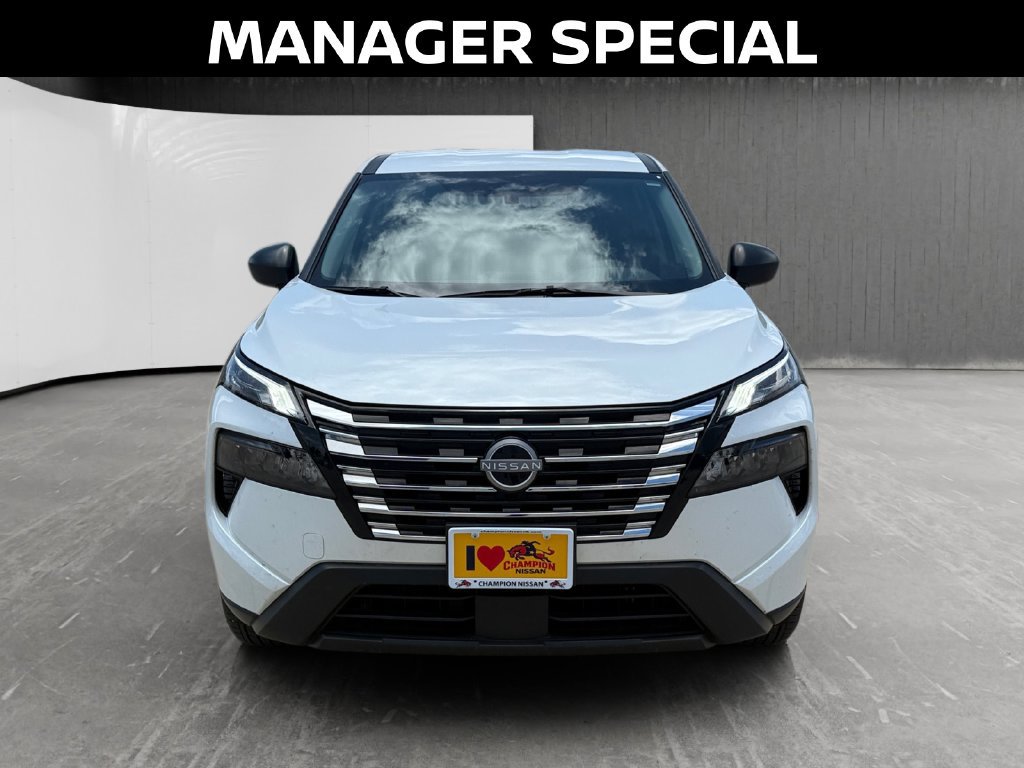 Used 2025 Nissan Rogue S FWD image 8