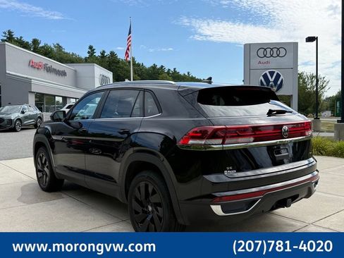 Used 2024 Volkswagen Atlas Cross Sport SE w/ Panoramic Sunroof Package AWD/4WD image 12