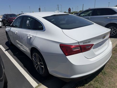 Used 2023 Chevrolet Malibu LT FWD image 4
