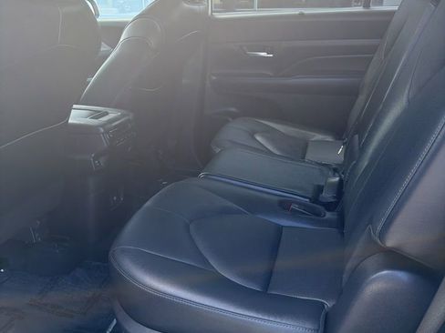 Used 2024 Toyota Grand Highlander Limited image 16