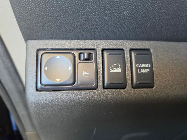 Used 2013 Nissan Frontier PRO-4X AWD/4WD image 25