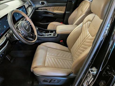 Used 2024 Kia Sorento SX Prestige w/ Olive Brown Leather Package AWD/4WD image 21