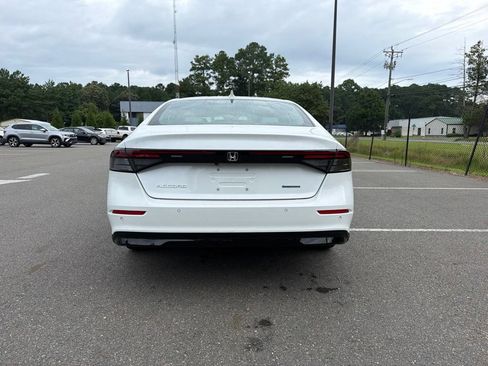 Used 2024 Honda Accord EX-L image 6