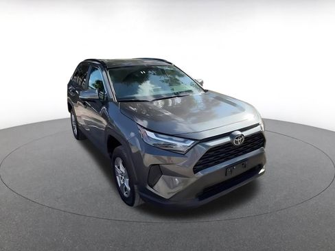 Used 2025 Toyota RAV4 XLE w/ Convenience Package image 3