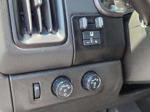Used 2022 Chevrolet Colorado ZR2 w/ Colorado ZR2 Bison Edition AWD/4WD image 22