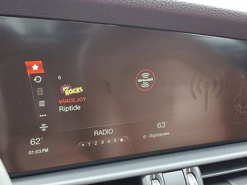 Used 2017 Alfa Romeo Giulia Ti w/ TI 19" Sport Package image 16