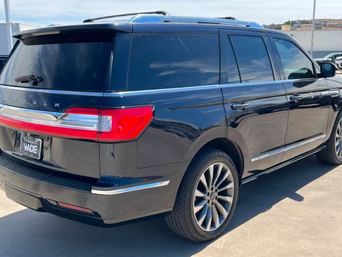 Used 2021 Lincoln Navigator Reserve w/ Luxury Package AWD/4WD image 5