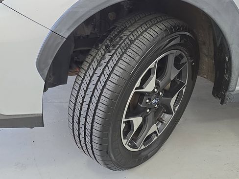 Used 2019 Subaru Crosstrek 2.0i Premium image 31