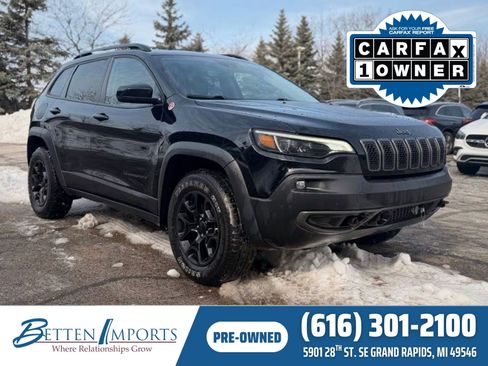 Used 2022 Jeep Cherokee Trailhawk w/ Premium Leather Package image 1