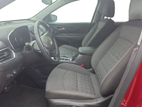 Used 2024 Chevrolet Equinox LT FWD image 11