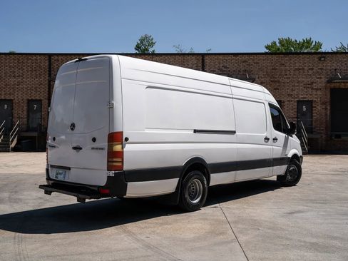 Used 2012 Freightliner Sprinter 3500 RWD image 2