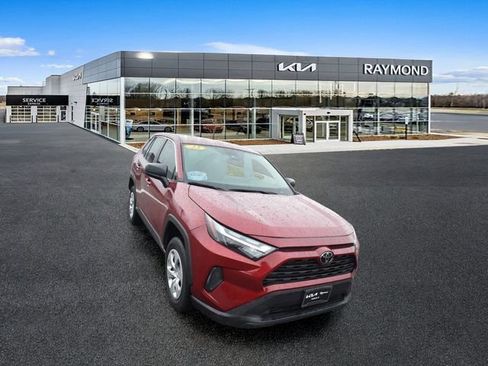 Used 2023 Toyota RAV4 LE FWD image 9