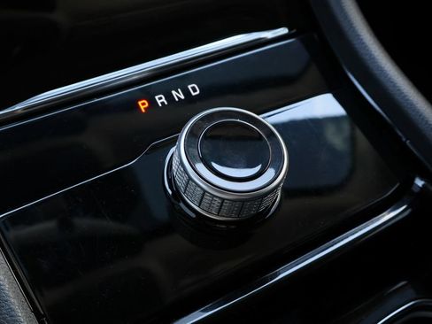 Used 2023 Jeep Grand Cherokee Laredo w/ Luxury Tech Group I RWD image 20