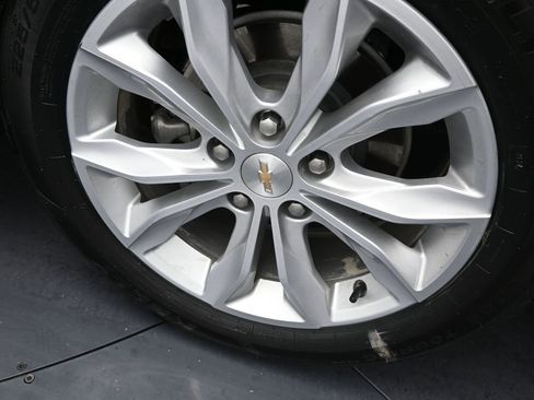 Used 2023 Chevrolet Malibu LT image 34