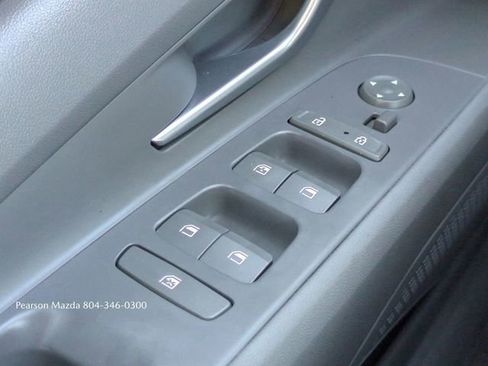 Used 2023 Hyundai Elantra SEL w/ Convenience Package image 24