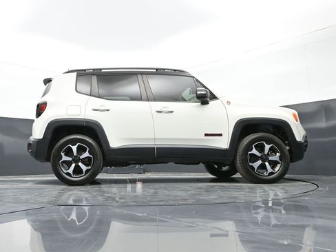Used 2020 Jeep Renegade Trailhawk w/ UConnect 8.4 Nav Group image 39