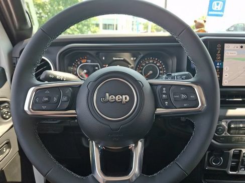 New 2026 Jeep Wrangler Unlimited Sahara AWD/4WD image 15