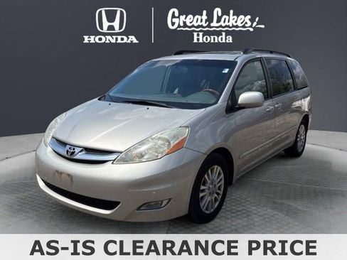 Used 2009 Toyota Sienna XLE Limited FWD image 2