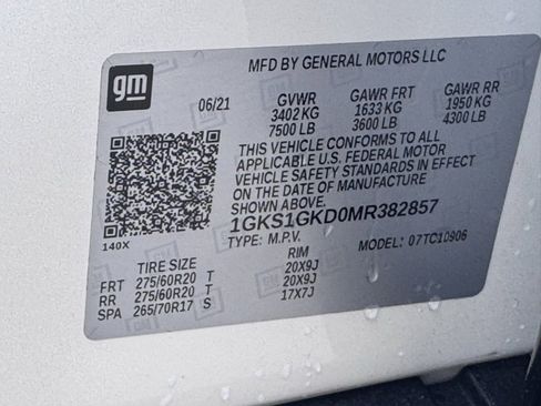 Used 2021 GMC Yukon XL SLT w/ SLT Premium Package image 41