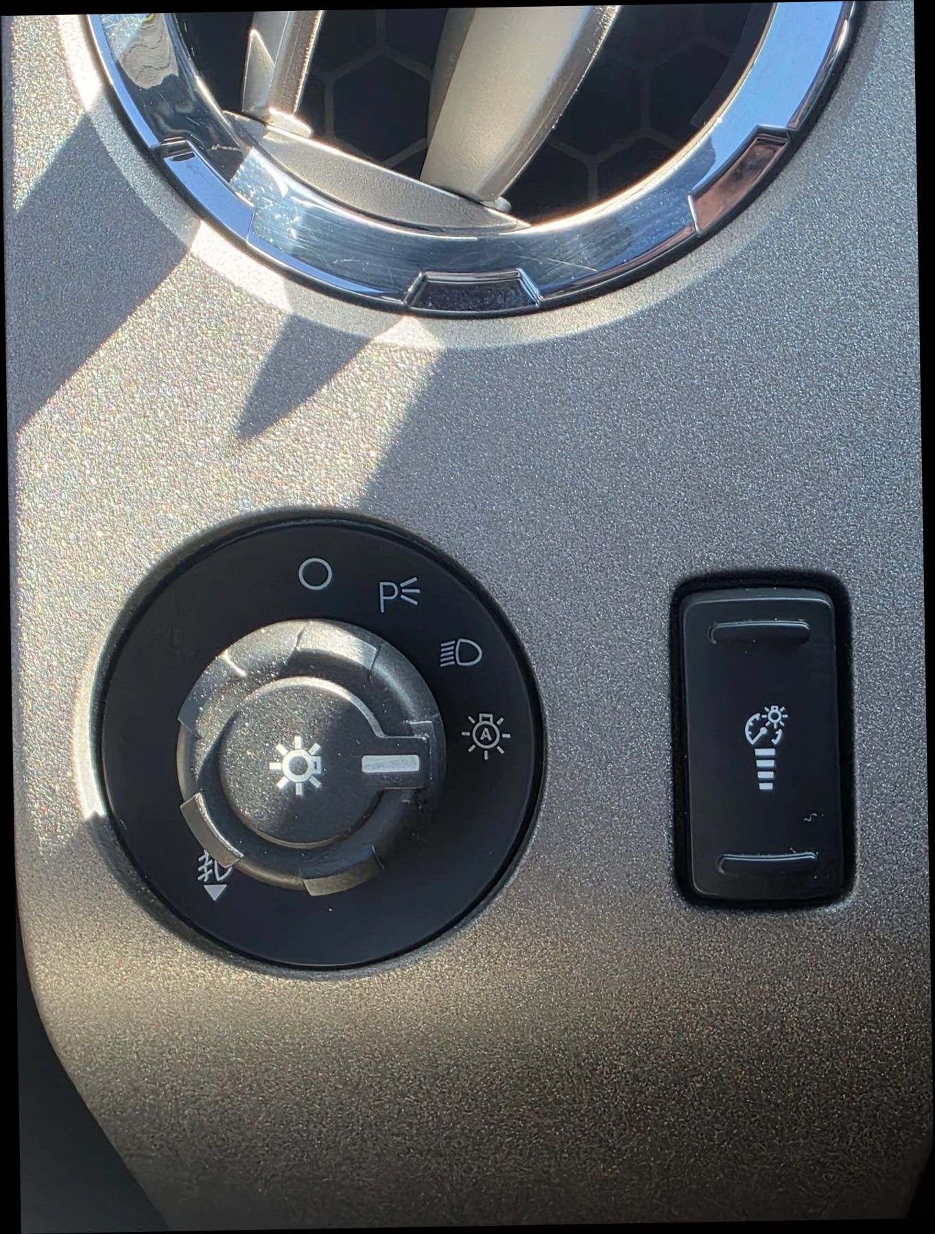 Used 2011 Ford F450 Lariat w/ Lariat Ultimate Pkg AWD/4WD image 24