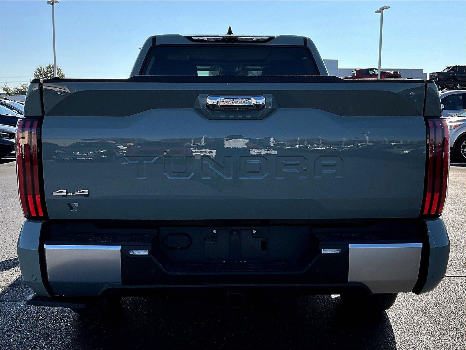 Used 2024 Toyota Tundra Limited AWD/4WD image 5