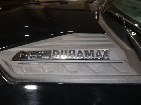 Certified 2024 Chevrolet Silverado 2500 LTZ w/ LTZ Premium Package image 37