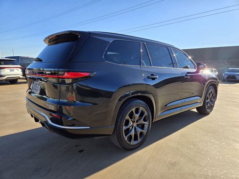 New 2026 Lexus TX 500h AWD image 3