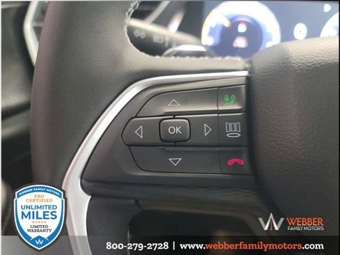 New 2025 Jeep Grand Cherokee L Altitude image 25