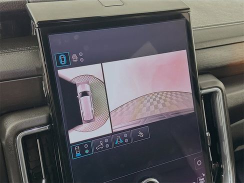 Used 2025 GMC Yukon XL Denali image 15