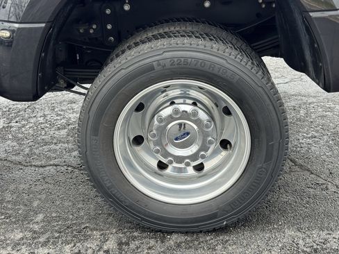 Used 2019 Ford F450 Platinum w/ Platinum Ultimate Package AWD/4WD image 41