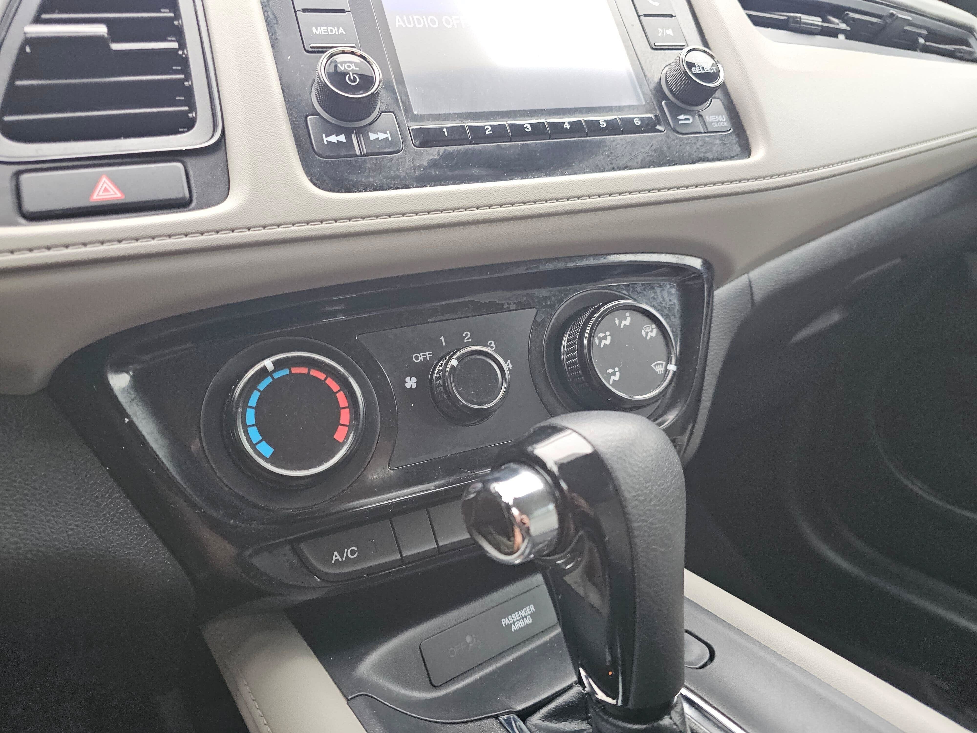 Used 2019 Honda HR-V LX image 29