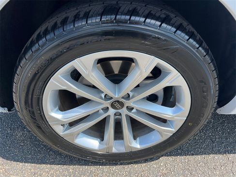 Used 2025 Audi Q7 2.0T Premium w/ Convenience Package image 17