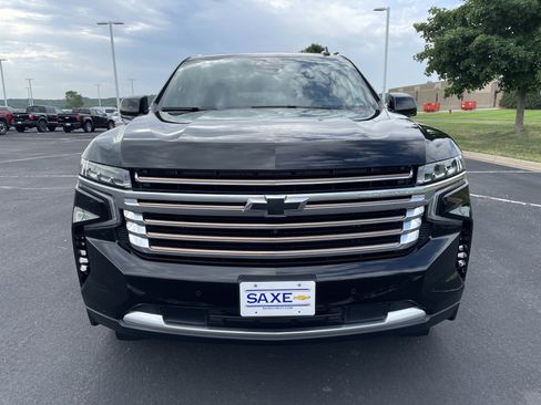 Used 2023 Chevrolet Suburban High Country AWD/4WD image 7