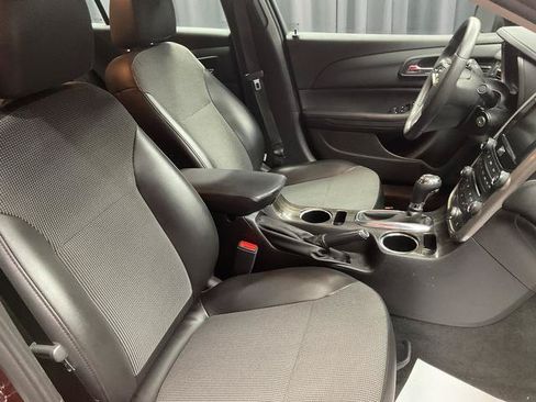 Used 2015 Chevrolet Malibu LT w/ Power Convenience Package FWD image 15