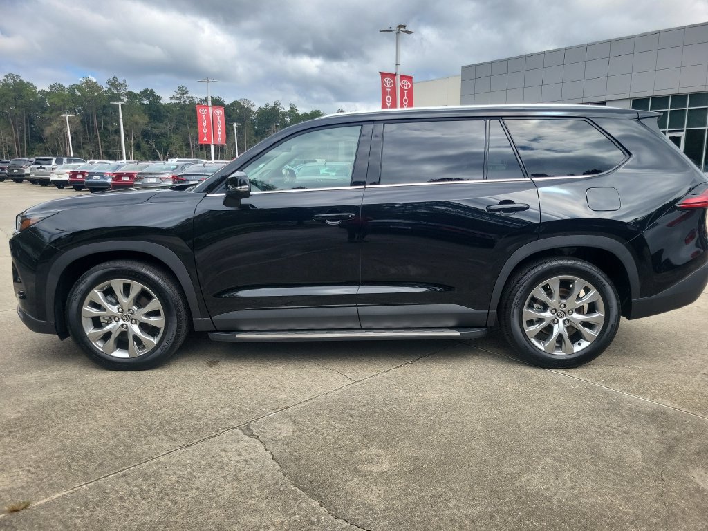 Certified 2026 Toyota Grand Highlander FWD image 2