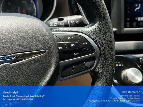 Used 2021 Chrysler Voyager L FWD image 25