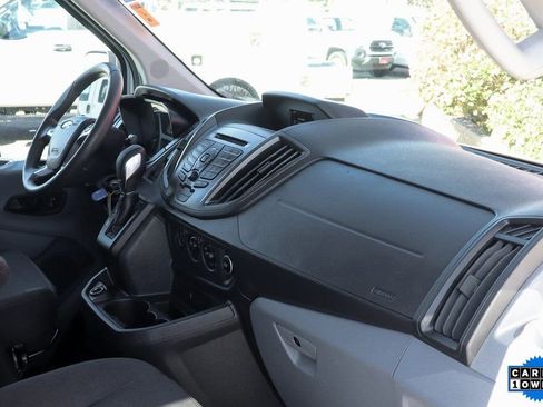 Used 2018 Ford Transit 350 XL image 38