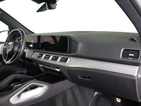 Used 2025 Mercedes-Benz GLE 450e 4MATIC image 22