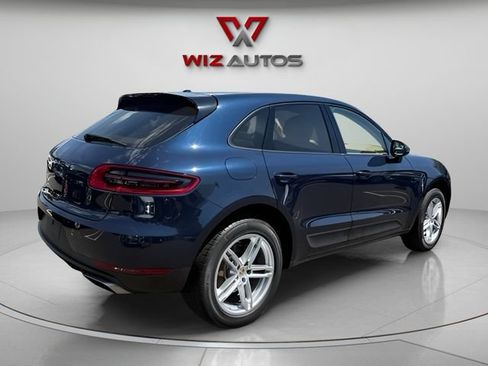 Used 2017 Porsche Macan AWD/4WD image 5