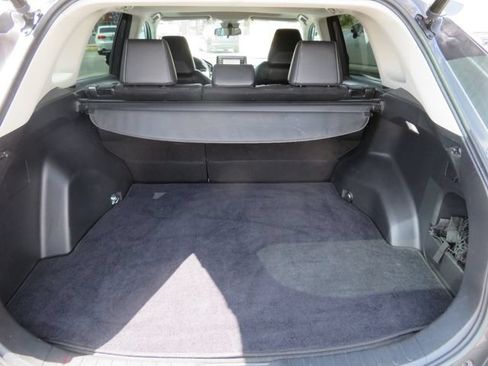 Used 2022 Toyota RAV4 XLE Premium FWD image 18
