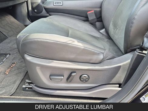 Used 2024 Nissan Ariya AWD image 15