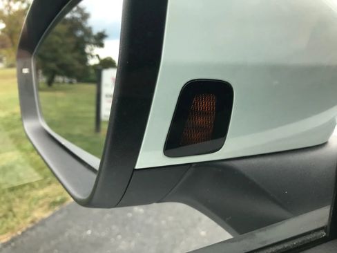 Used 2022 Volkswagen ID.4 Pro S w/ Gradient Package image 61